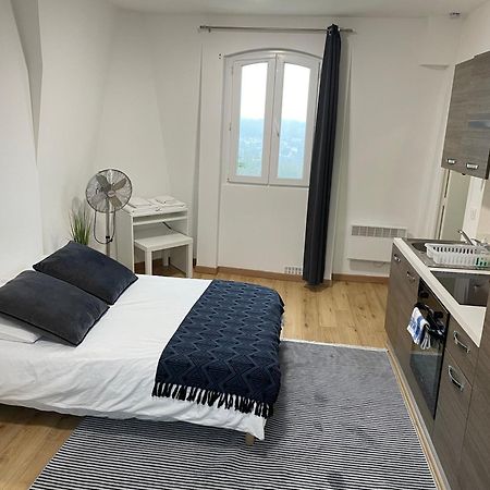 Studio Tres Agreable A Chessy Exterior foto